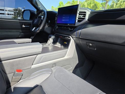 Used 2023 Toyota Tundra Platinum image 13