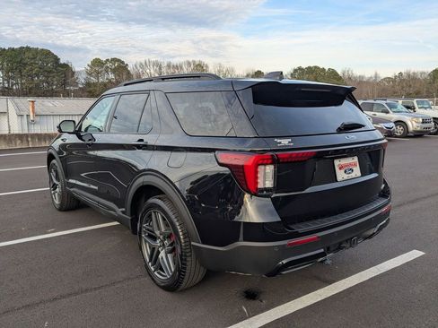 Certified 2025 Ford Explorer ST-Line w/ Premium Package image 10
