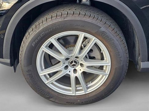 Used 2025 Mercedes-Benz GLC 300 image 21