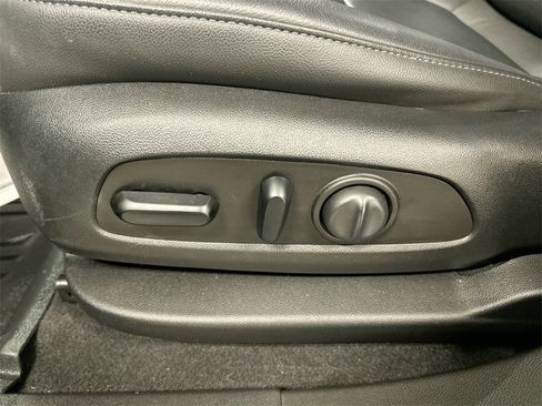 Used 2019 Chevrolet Blazer LT w/ LPO, Floor Liner Package image 10