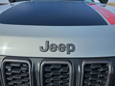 Used 2024 Jeep Compass Trailhawk image 30