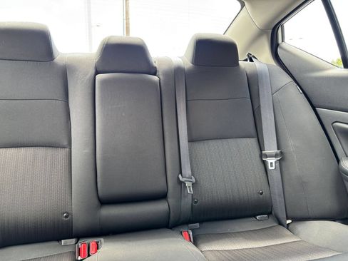Used 2025 Nissan Altima 2.5 SV FWD image 33