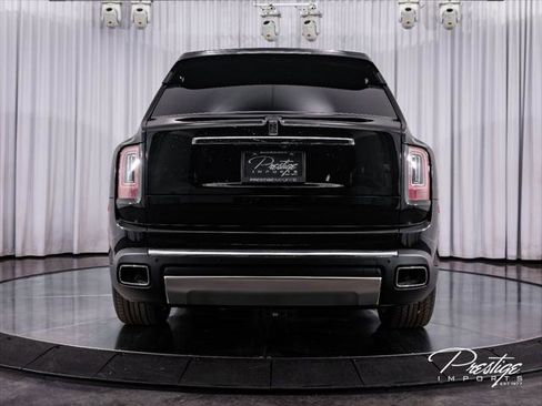 Used 2023 Rolls-Royce Cullinan AWD/4WD image 10
