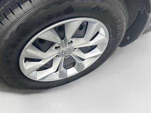 Used 2024 Honda CR-V LX image 11