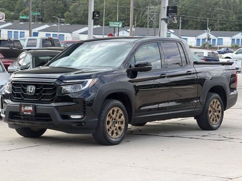 Used 2022 Honda Ridgeline Black Edition image 3