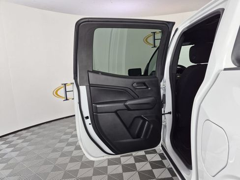 Certified 2024 Chevrolet Colorado W/T RWD image 32