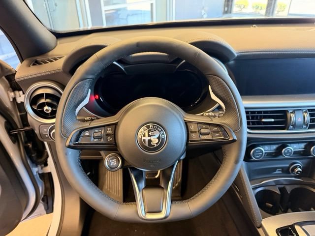 New 2026 Alfa Romeo Stelvio Sprint AWD/4WD image 18