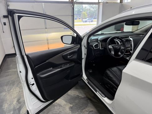 Used 2017 Nissan Murano Platinum AWD/4WD image 10