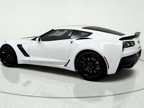 Used 2016 Chevrolet Corvette Z06 w/ 2LZ Preferred Equipment Group RWD image 3