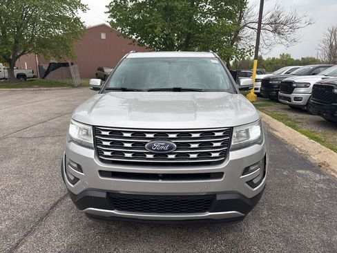 Used 2016 Ford Explorer Limited w/ Class II Trailer Tow Package AWD/4WD image 2