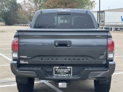 Used 2023 Toyota Tacoma Limited image 5