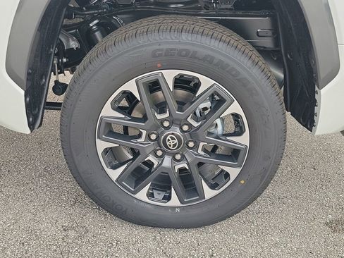 New 2026 Toyota Tundra Limited AWD/4WD image 5