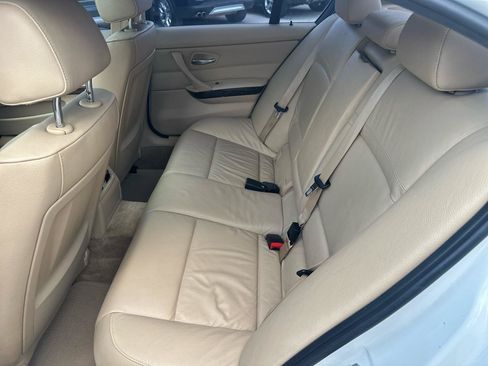 Used 2011 BMW 328i xDrive Sedan AWD/4WD image 16