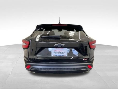 Used 2024 Chevrolet Trax RS FWD image 6