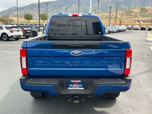 Certified 2022 Ford F350 Lariat w/ Black Appearance Package AWD/4WD image 9
