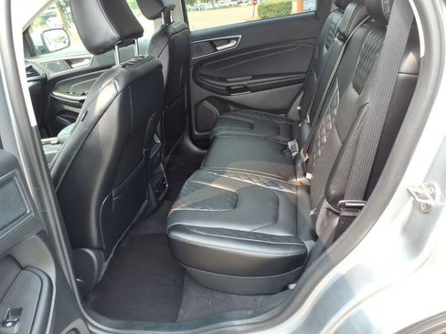 Used 2024 Ford Edge Titanium w/ Equipment Group 301A AWD/4WD image 11