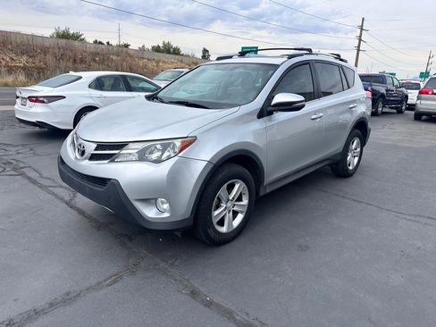 Used 2013 Toyota RAV4 XLE AWD/4WD image 2