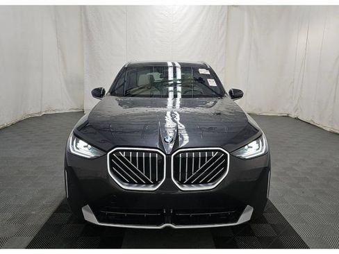 Used 2026 BMW X3 xDrive30i w/ Premium Package AWD/4WD image 2