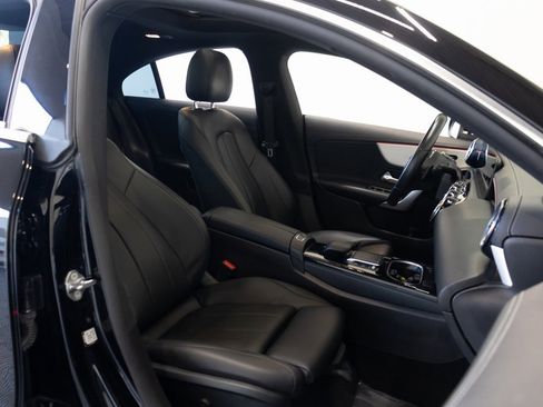 Used 2023 Mercedes-Benz CLA 250 image 21