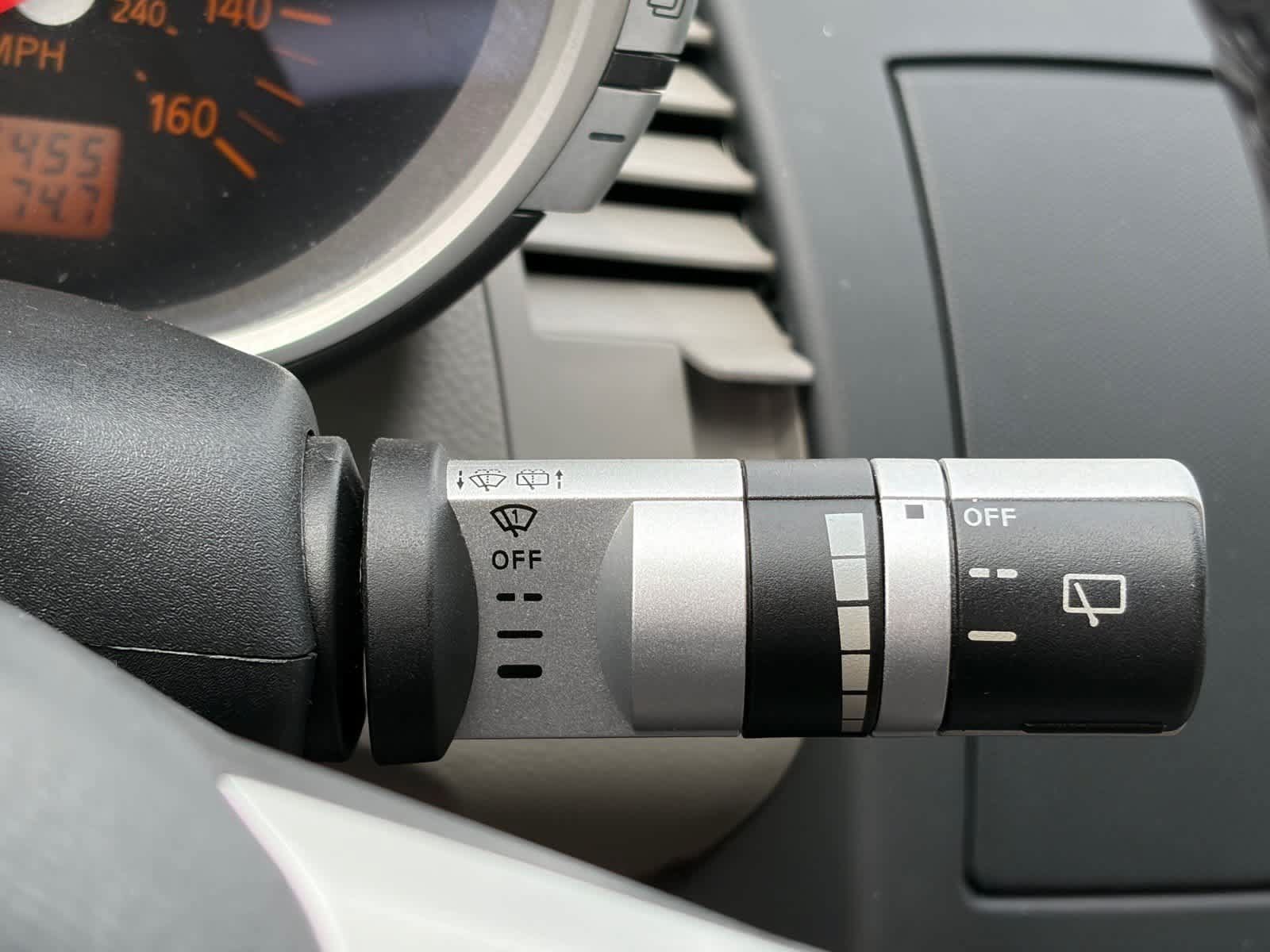 Used 2004 Nissan 350Z Touring RWD image 21