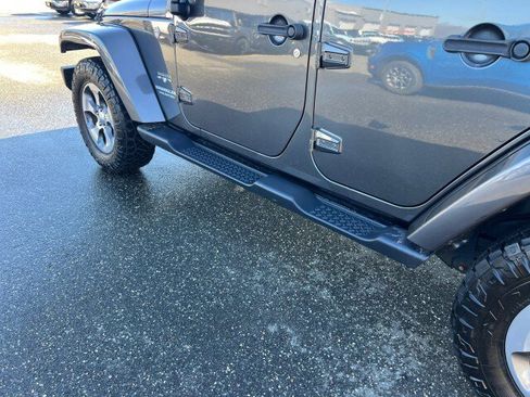 Used 2017 Jeep Wrangler Unlimited Sahara w/ Dual Top Group image 19