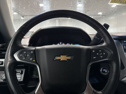 Used 2016 Chevrolet Suburban LTZ image 13