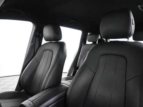 Used 2020 Mercedes-Benz GLB 250 GLB 250 image 5