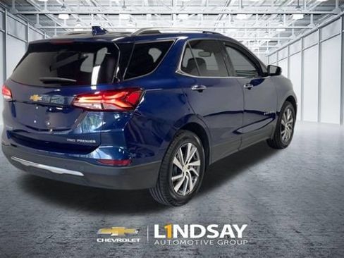 Used 2022 Chevrolet Equinox Premier AWD/4WD image 9