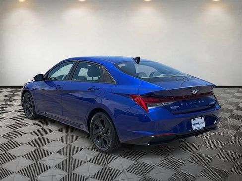 Used 2023 Hyundai Elantra Blue FWD image 7