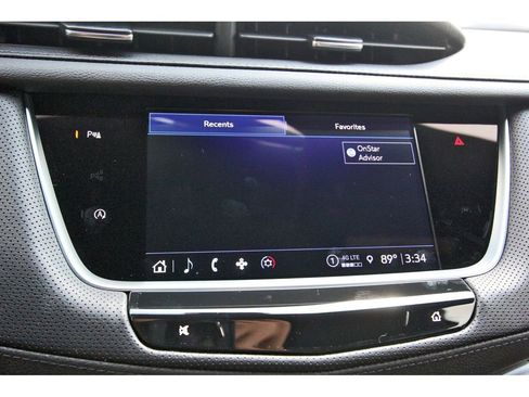 New 2025 Cadillac XT5 Luxury image 17