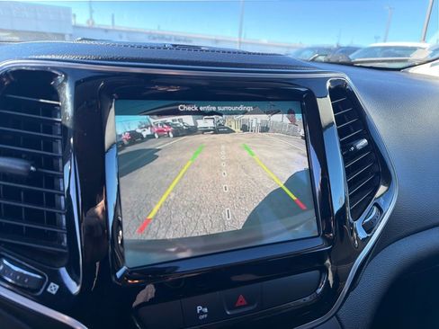 Used 2020 Jeep Cherokee Limited image 20