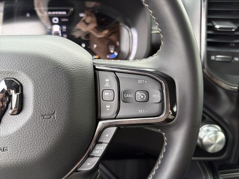 Used 2023 RAM 1500 Limited image 11