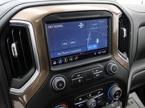 Used 2019 Chevrolet Silverado 1500 High Country w/ Technology Package AWD/4WD image 31