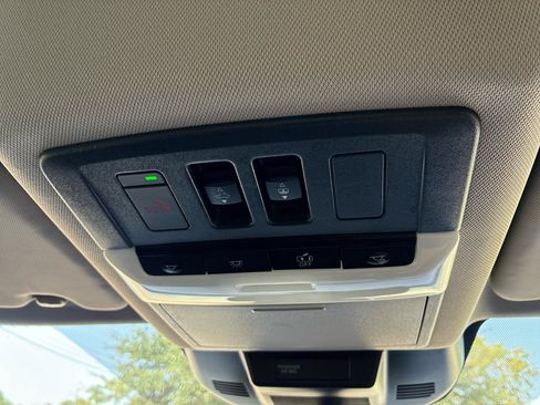 Used 2023 Nissan Rogue Platinum FWD image 64