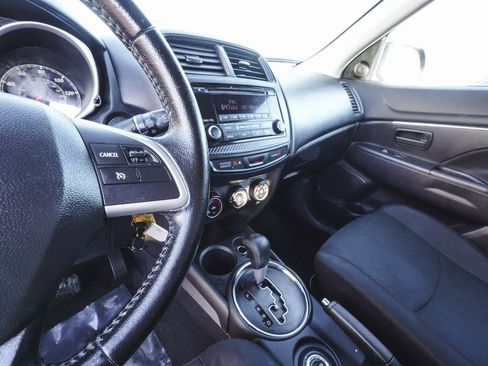 Used 2015 Mitsubishi Outlander Sport ES image 17