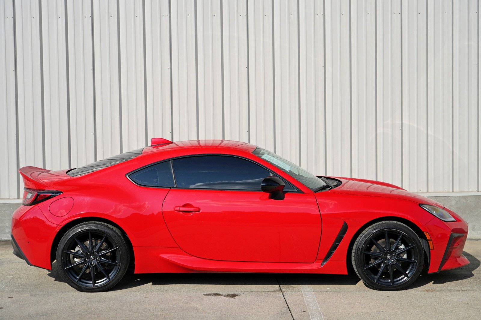 Used 2022 Toyota GR86 Premium RWD image 45
