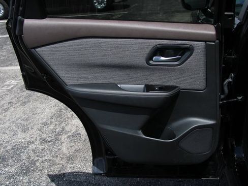 Certified 2023 Nissan Rogue SV AWD/4WD image 24