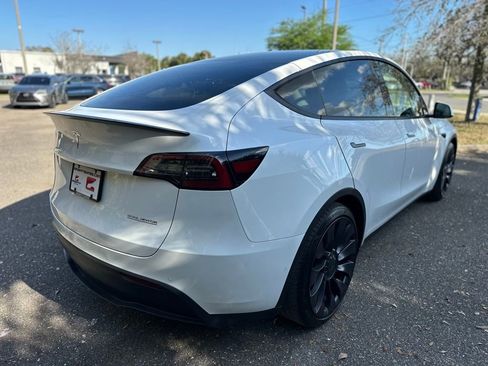 Used 2021 Tesla Model Y Performance image 11