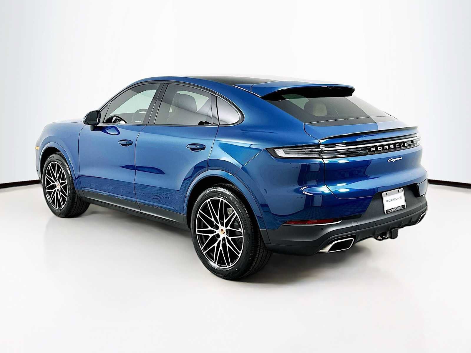 Used 2026 Porsche Cayenne Coupe AWD/4WD image 3