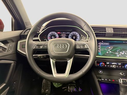 Used 2022 Audi Q3 2.0T Premium Plus w/ Premium Plus Package AWD/4WD image 24