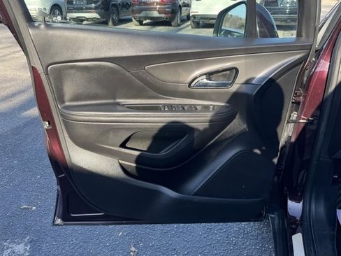 Used 2017 Buick Encore Preferred image 17