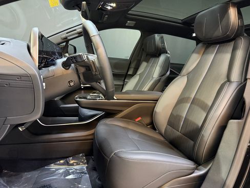 New 2026 Cadillac Lyriq Premium Sport image 5