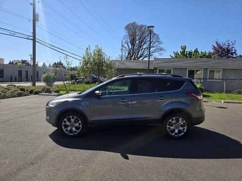 Used 2014 Ford Escape SE w/ Equipment Group 201A AWD/4WD image 8