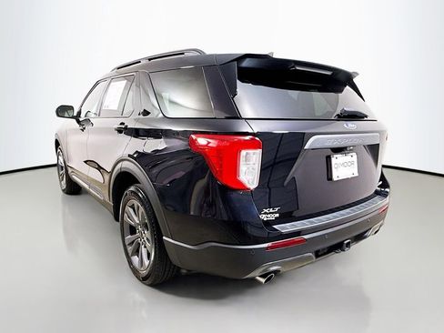 Used 2023 Ford Explorer XLT w/ Equipment Group 202A AWD/4WD image 5
