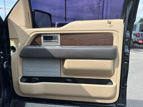 Used 2013 Ford F150 Lariat w/ Mid Equipment Group AWD/4WD image 22