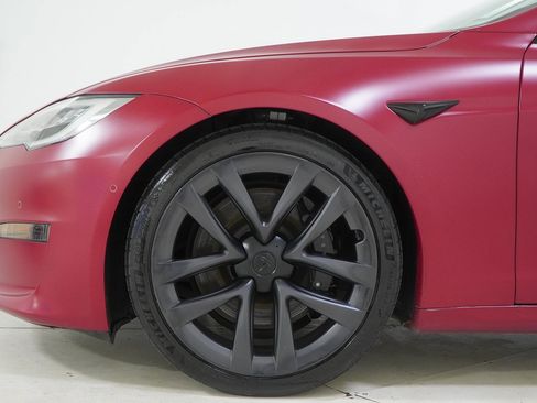 Used 2021 Tesla Model S Plaid image 18