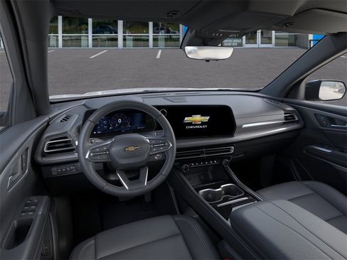 New 2026 Chevrolet Traverse LT w/ Driver Confidence Package image 15