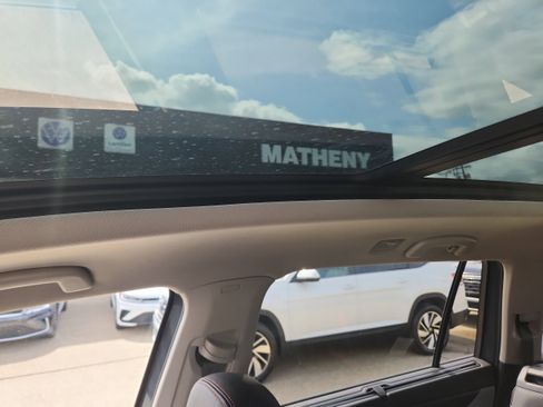 New 2026 Volkswagen Atlas Peak Edition image 24