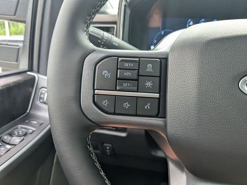 New 2025 Ford F250 Lariat w/ Lariat Ultimate Package image 34