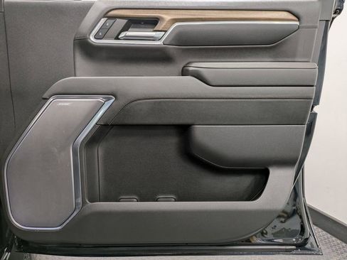 Used 2024 Chevrolet Silverado 3500 High Country w/ High Country Premium Package image 28